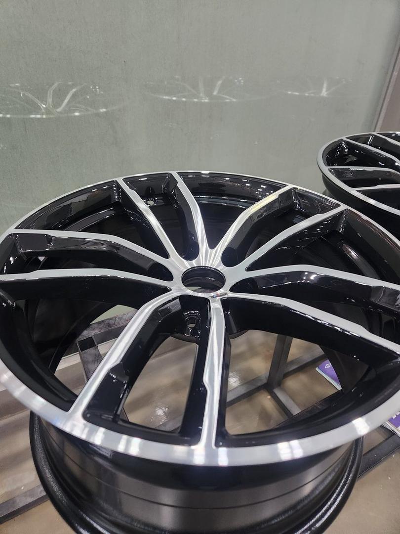 블랙 폴리쉬 BMW 662M 휠